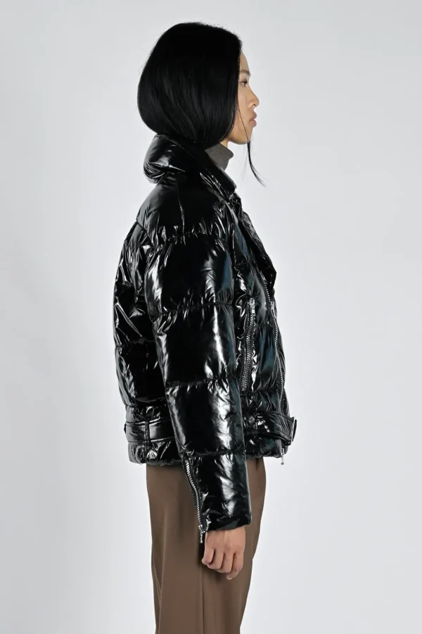 Kara Glossy