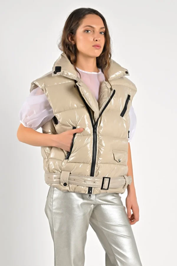 Kara Vest Glossy