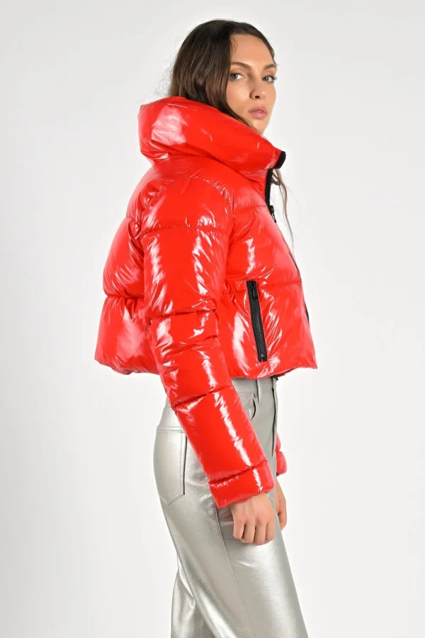 Mia Glossy